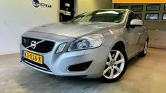 Grijs, metallic lak Gebruikt 2013 Volvo V60 Stationwagen | € 6.995 (Eerlijke prijs)