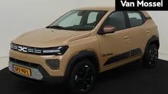 Gebruikt 2024 Dacia Spring Extreme Hatchback | € 18.440 (Eerlijke prijs)