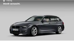Grijs Gebruikt 2019 BMW 318 Executive Stationwagen | € 24.880 (Eerlijke prijs)