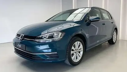 Grijs Gebruikt 2018 VW Golf Sedan | € 16.500 (Eerlijke prijs)