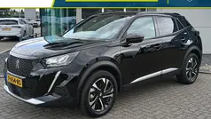 Zwart Gebruikt 2023 Peugeot e-2008 Allure SUV | € 19.940 (Eerlijke prijs)
