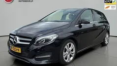 Zwart Gebruikt 2018 Mercedes B180 Ambition MPV | € 18.995 (Eerlijke prijs)
