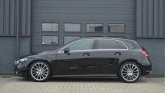 Zwart (metallic) Gebruikt 2018 Mercedes A180 Business Hatchback | € 21.950 (Eerlijke prijs)