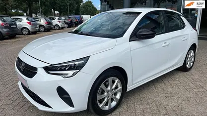 Wit Occasion 2022 Opel Corsa Edition Hatchback | € 17.940 (Eerlijke prijs)