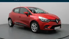 Rood Gebruikt 2019 Renault Clio IV Zen Hatchback | € 10.990 (Eerlijke prijs)