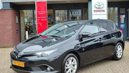 Gebruikt 2018 Toyota Auris Hybrid Plus Hatchback | € 17.489 (Eerlijke prijs)