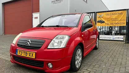 Rood Occasion 2006 Citroën C2 VTR Sport Hatchback | € 1.499 (Eerlijke prijs)
