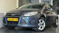 Grijs Gebruikt 2013 Ford Focus Trend Hatchback | € 6.995 (Eerlijke prijs)