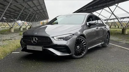 Grijs Nieuw 2025 Mercedes CLA180 Business Sedan | € 50.900 (Goede deal)