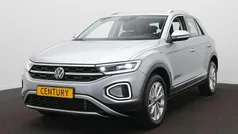 Gebruikt 2024 VW T-Roc Style SUV | € 33.995 (Eerlijke prijs)