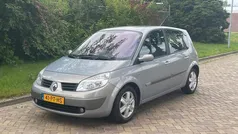Beige Gebruikt 2004 Renault Scénic II Komfort MPV | € 2.990 (Eerlijke prijs)