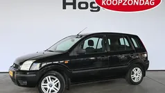 Gebruikt 2003 Ford Fusion Trend MPV | € 1.440 (Eerlijke prijs)