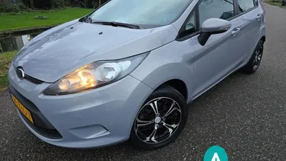 Occasion Ford Fiesta 60 PK (44 kW) 2013 Grijs Hatchback
