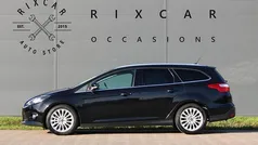 Zwart (metallic) Gebruikt 2012 Ford Focus Titanium Stationwagen | € 6.440 (Eerlijke prijs)