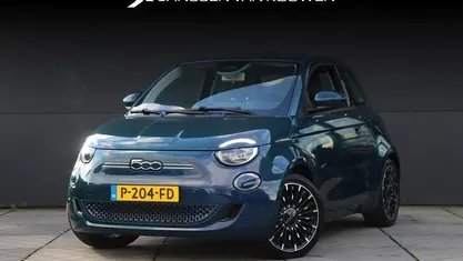 Groen Gebruikt 2022 Fiat 500e Icon Hatchback | € 17.445 (Eerlijke prijs)