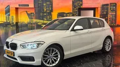 Wit Gebruikt 2019 BMW 118 Executive Hatchback | € 16.599 (Super prijs)