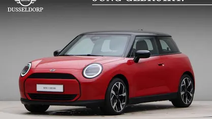 Occasion 2025 Mini Cooper Classic Hatchback | € 34.800 (Eerlijke prijs)
