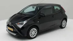 Gebruikt 2019 Toyota Aygo X-play Hatchback | € 10.500 (Eerlijke prijs)