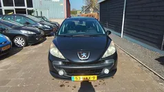Zwart Gebruikt 2009 Peugeot 207 CC Cabriolet | € 4.448 (Eerlijke prijs)