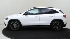 Wit Gebruikt 2020 Mercedes GLA250 AMG line SUV | € 41.945 (Eerlijke prijs)