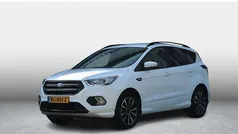 Gebruikt 2017 Ford Kuga ST-Line SUV | € 16.950 (Eerlijke prijs)