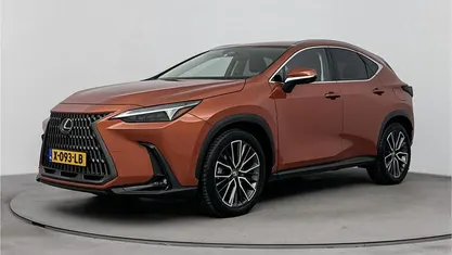 Gebruikt 2024 Lexus NX450h+ Executive Line SUV | € 57.950 (Eerlijke prijs)