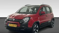 Rood Gebruikt 2024 Fiat Grande Panda Hatchback | € 19.940 (Eerlijke prijs)
