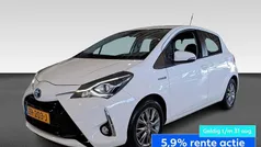 Wit Gebruikt 2019 Toyota Yaris Hybrid Hatchback | € 15.875 (Goede deal)
