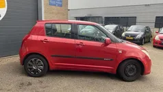 Rood Gebruikt 2006 Suzuki Swift Exclusive Hatchback | € 800 (Eerlijke prijs)