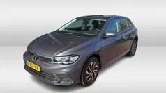 Grijs Gebruikt 2021 VW Polo Life Hatchback | € 17.450 (Eerlijke prijs)