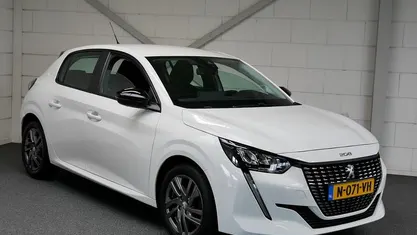 Occasion Peugeot 208 Active 75 PK (55 kW) 2022 Wit Hatchback