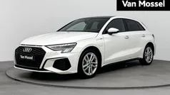 Wit Gebruikt 2022 Audi A3 Sportback e-tron Competition Sedan | € 33.900 (Eerlijke prijs)