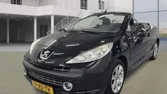 Zwart Gebruikt 2007 Peugeot 207 CC Cabriolet | € 2.499 (Eerlijke prijs)