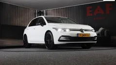 Wit Gebruikt 2020 VW Golf VIII Style Hatchback | € 24.499 (Eerlijke prijs)