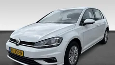 Wit Gebruikt 2018 VW Golf VII Trendline Hatchback | € 13.430 (Eerlijke prijs)
