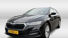 Zwart Gebruikt 2024 Skoda Octavia Business Line Stationwagen | € 26.450 (Goede deal)