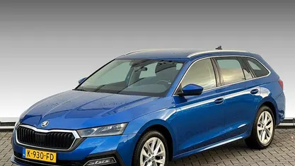 Occasion 2020 Skoda Octavia First Edition Stationwagen | € 22.495 (Eerlijke prijs)