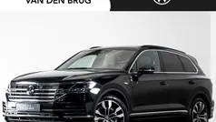 Zwart Gebruikt 2022 VW Touareg Elegance SUV | € 61.195 (Eerlijke prijs)