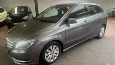 Grijs Gebruikt 2012 Mercedes B180 Ambition MPV | € 11.950 (Eerlijke prijs)