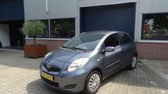 Blauw Gebruikt 2009 Toyota Yaris Hatchback | € 4.950 (Eerlijke prijs)