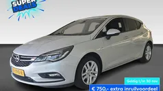 Grijs Gebruikt 2019 Opel Astra Edition Hatchback | € 13.465 (Eerlijke prijs)