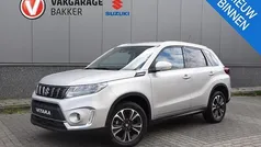 Gebruikt 2024 Suzuki Vitara Style SUV | € 25.900 (Eerlijke prijs)