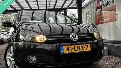 Zwart Gebruikt 2010 VW Golf VI Highline Hatchback | € 6.950 (Eerlijke prijs)
