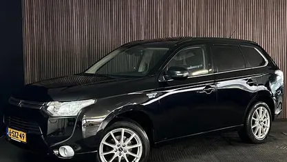 Occasion Mitsubishi Outlander Instyle 121 PK (88 kW) 2013 Zwart SUV