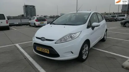 Wit Gebruikt 2009 Ford Fiesta Trend Hatchback | € 4.495 (Eerlijke prijs)