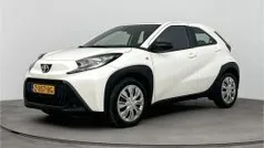 Wit Gebruikt 2024 Toyota Aygo Play Hatchback | € 19.745 (Goede deal)