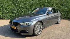 Grijs Gebruikt 2016 BMW 330 Executive Sedan | € 17.450 (Goede deal)