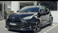 Gebruikt 2025 Toyota Yaris Hybrid Style Hatchback | € 29.950 (Eerlijke prijs)