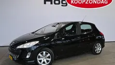 Zwart Gebruikt 2008 Peugeot 308 Hatchback | € 2.440 (Eerlijke prijs)