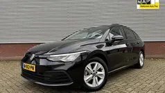 Zwart Gebruikt 2021 VW Golf VIII Life Stationwagen | € 21.999 (Eerlijke prijs)